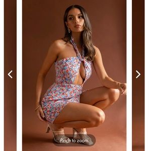 Selfie Leslie Blue floral halter neck dress NWT